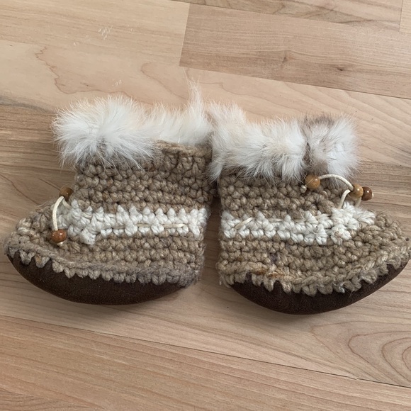 Knitted mocassin with fur detail - Picture 2 of 2
